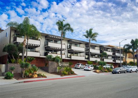 687 Apartments in Redondo Beach, CA.